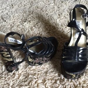 Platform sandals